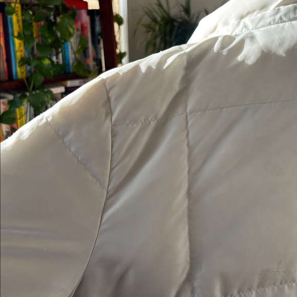 MaxMara Weekend Women's White Down Puffer Jacket Size 10 - Picture 7 of 11